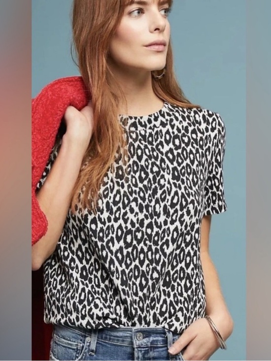 Anthropologie Tops - Antropologie Eri + Ali Wild
Leopard Print Black and White Top